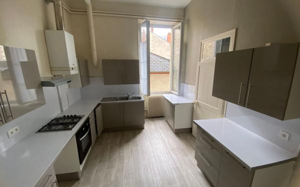 Appartement à louer    4 pièces • 140,57 m2 Nevers