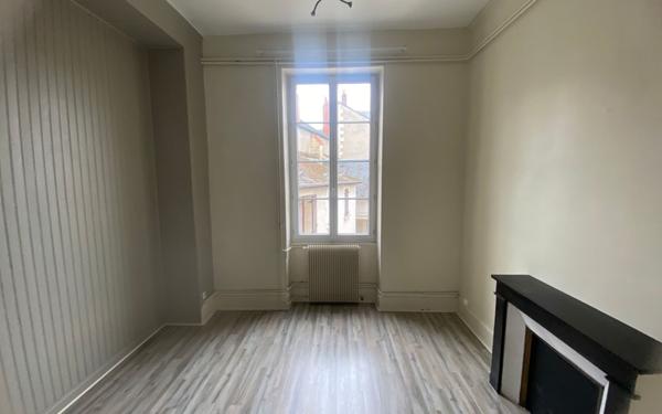 Appartement à louer    4 pièces • 140,57 m2 Nevers