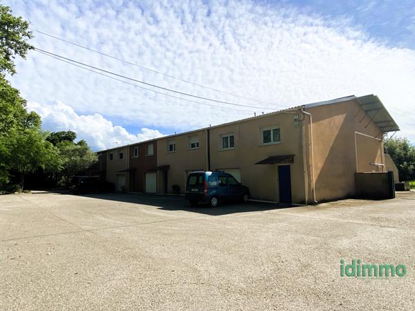 Ensemble de propriétés Mondragon (84430)