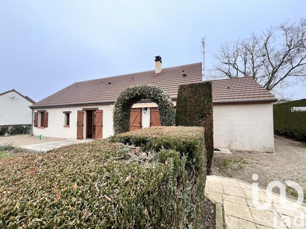 Maison traditionnelle 5 pièces de 93 m² à Bourbon-Lancy (71140)