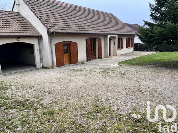 Maison traditionnelle 5 pièces de 93 m² à Bourbon-Lancy (71140)