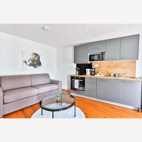 Immeuble
         3 pièces
        - 77 m² 179 900 €*