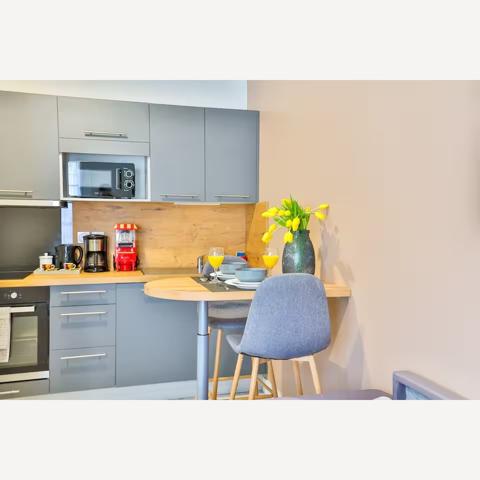 Immeuble
         3 pièces
        - 77 m² 179 900 €*