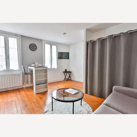 Immeuble
         3 pièces
        - 77 m² 179 900 €*