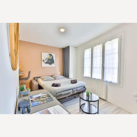 Immeuble
         3 pièces
        - 77 m² 179 900 €*
