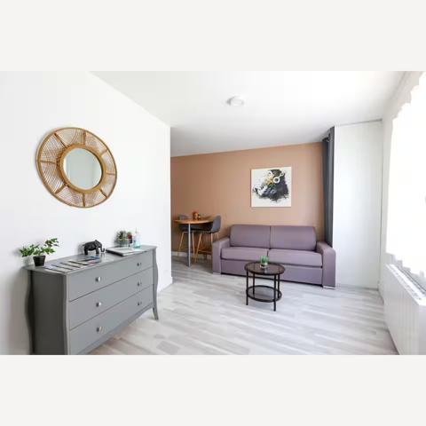 Immeuble
         3 pièces
        - 77 m² 179 900 €*
