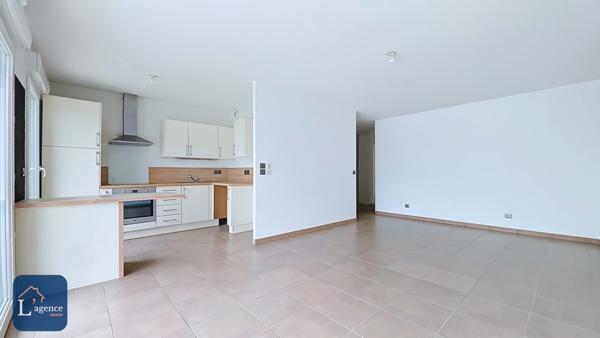 Appartement T3 Dernier étage Balcon Garage Vue jura Saint-Genis-Pouilly 01630