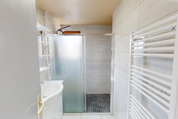 Appartement en duplex de 178m2 avec cour et terrain privatif