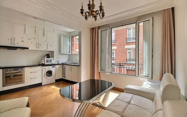 Appartement à vendre    2 pièces • 46,01 m2 Paris 12