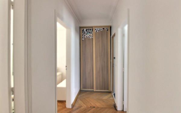 Appartement à vendre    2 pièces • 46,01 m2 Paris 12