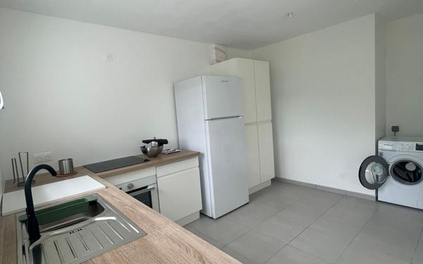 Appartement à louer    3 pièces •  Le Gosier