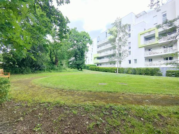 Appartement
         3 pièces
        - 66 m² Exclusivité 210 750 € *