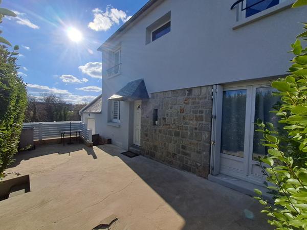 Maison
         7 pièces
        - 125 m² Exclusivité 187 000 € *