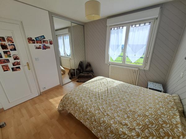 Maison
         7 pièces
        - 125 m² Exclusivité 187 000 € *