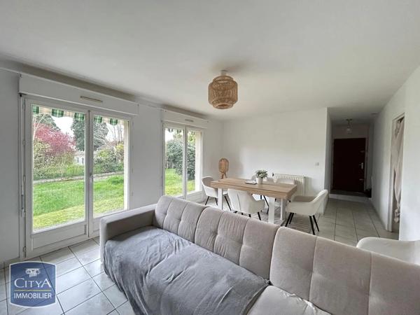 Appartement à louer 3 pièces 70.92m² Tours (37100)