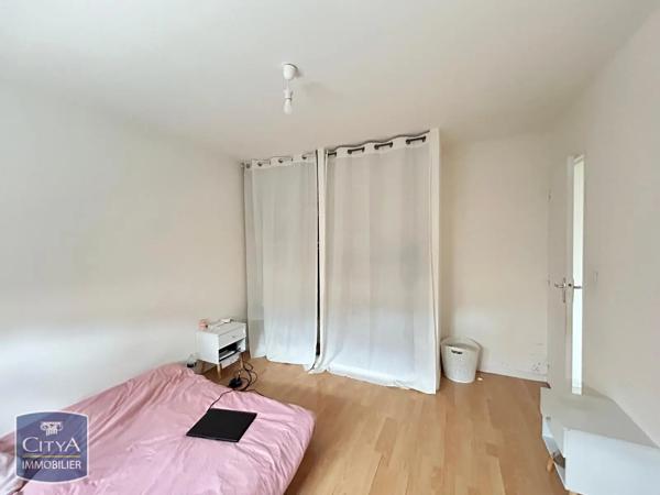 Appartement à louer 3 pièces 70.92m² Tours (37100)
