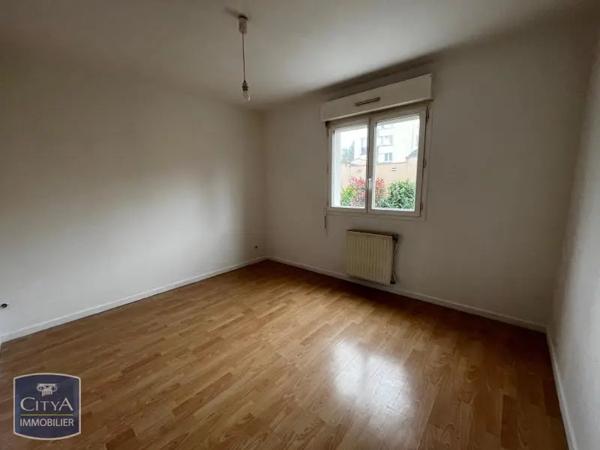 Appartement à louer 3 pièces 70.92m² Tours (37100)