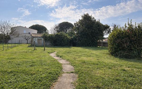 Maison à vendre    3 pièces •  Saint-Pierre-d'Oléron