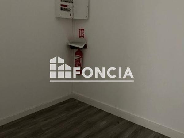 Location Local commercial 1 pièce 42.34 m² - 3 RUE VAUBAN Lorient 56100