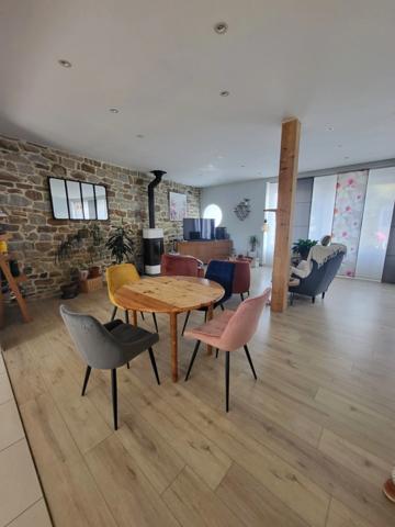 Maison à vendre 8 pièces LANVEOC (29)