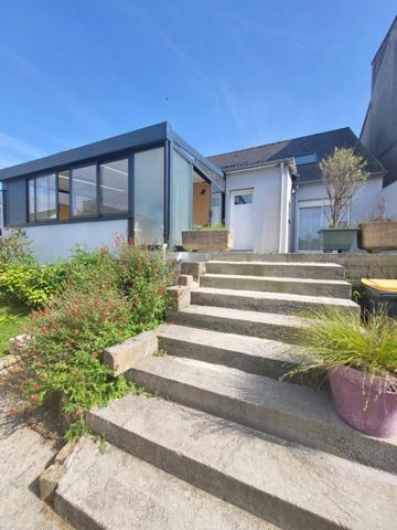 Maison à vendre 8 pièces LANVEOC (29)