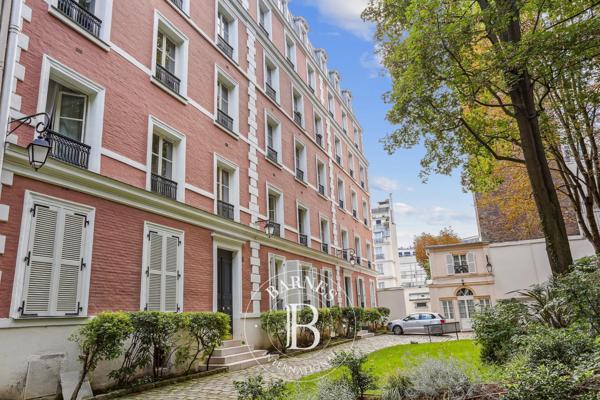Paris 8ème, Appartement 2 Chambres -  71 m² à vendre