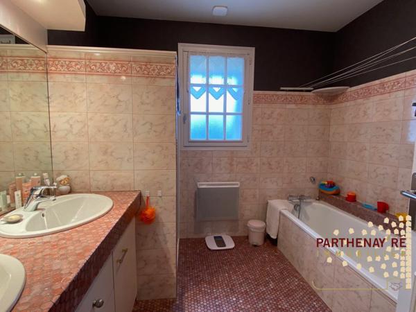 Très Belle Maison sur sous sol enterré