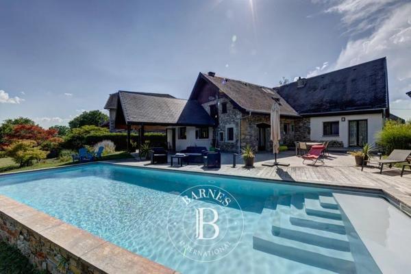 Rumilly, Maison 3 Chambres -  211 m² à vendre