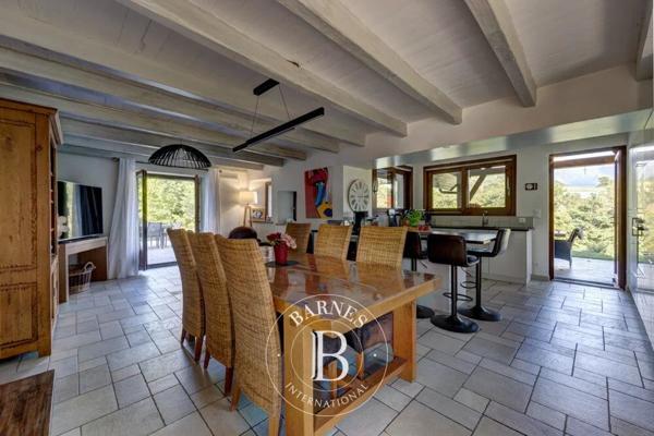 Rumilly, Maison 3 Chambres -  211 m² à vendre