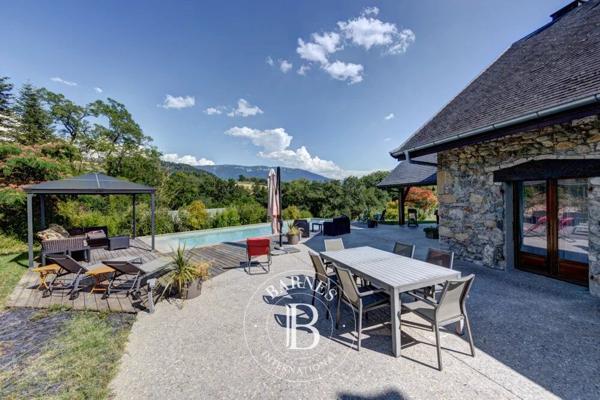 Rumilly, Maison 3 Chambres -  211 m² à vendre