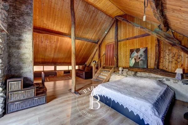 Rumilly, Maison 3 Chambres -  211 m² à vendre