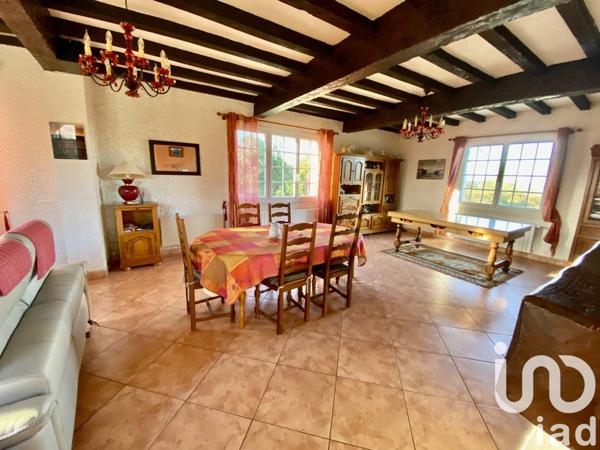 Demeure 10 pièces de 230 m² à Sarzeau (56370)