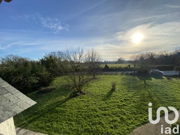 Demeure 10 pièces de 230 m² à Sarzeau (56370)