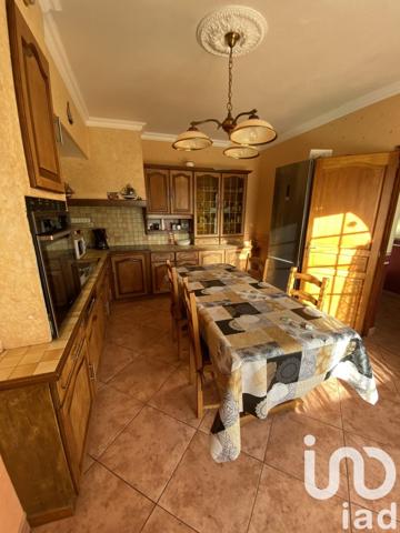 Demeure 10 pièces de 230 m² à Sarzeau (56370)