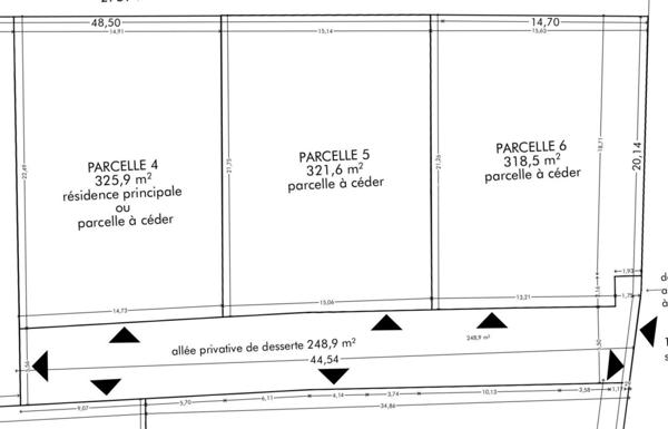 Terrain viabilisé et libre de constructeur avec Permis de Construire accepté