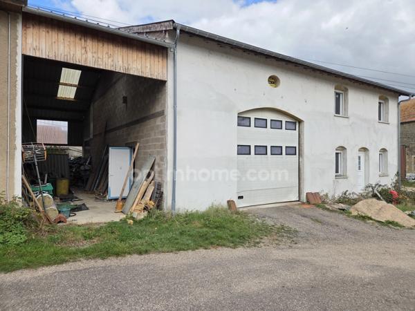 Maison à vendre 4 pièces, garage et vaste sous-sol proche de la Belgique et du Luxembourg