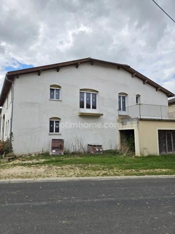 Maison à vendre 4 pièces, garage et vaste sous-sol proche de la Belgique et du Luxembourg