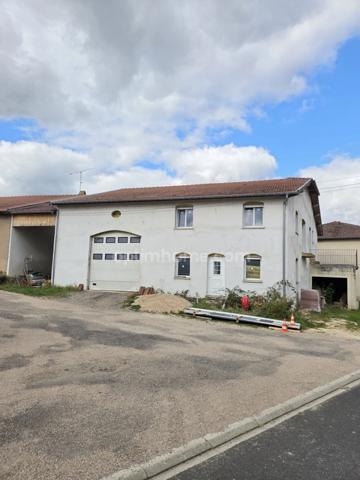 Maison à vendre 4 pièces, garage et vaste sous-sol proche de la Belgique et du Luxembourg