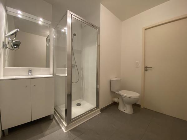 CROIX BONNEAU - T2 - 50 M2 + TERRASSE & BALCON + PK