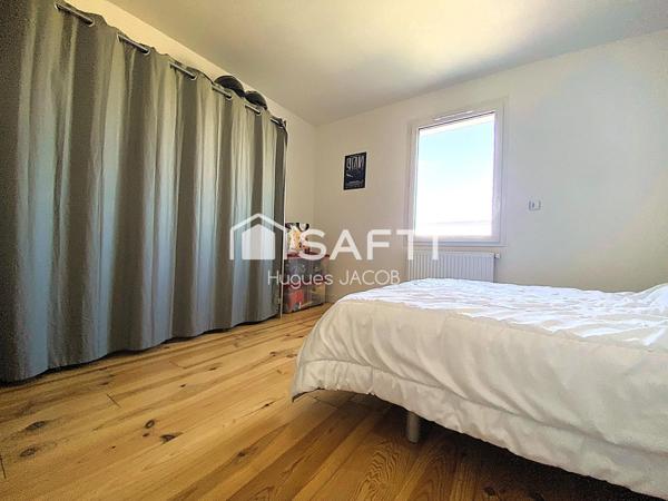 Maison moderne 6 pièces avec jardin et garage à 7 minutes de la mer