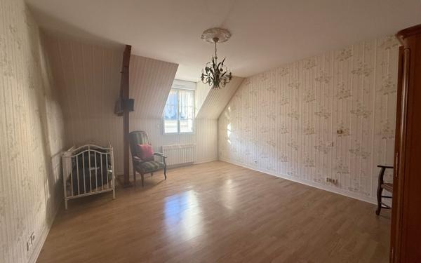 Maison à vendre    5 pièces •  Mamers