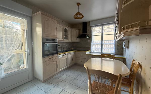 Maison à vendre    5 pièces •  Mamers