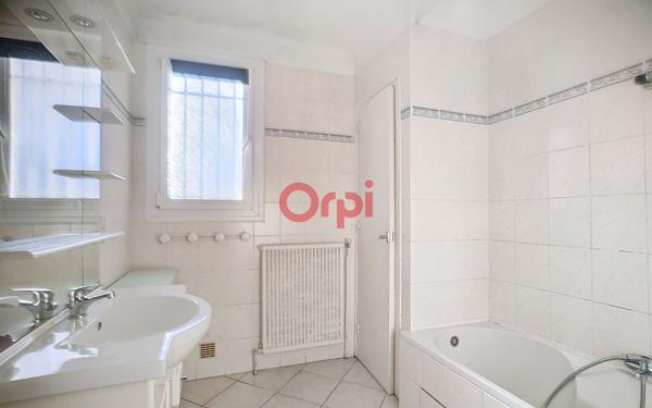 Maison à vendre    5 pièces •  Prades