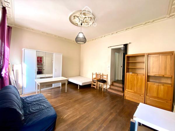 Studio
                                                                                                                                                                                                                                                                                                                        1 pièce(s)                                                                                                                                                                                                                                                                                                                              36.21  m²