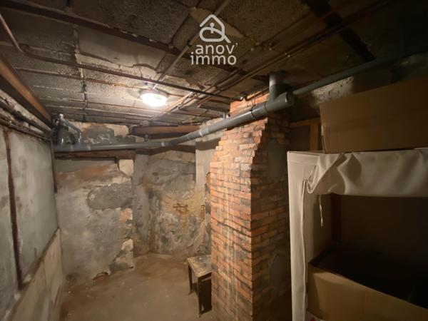 Studio
                                                                                                                                                                                                                                                                                                                        1 pièce(s)                                                                                                                                                                                                                                                                                                                              36.21  m²