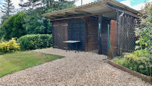 Propriete
                                                                                                                                                                                                                                                                                                                        4 pièce(s)                                                                                                                                                                                                          2 chambre(s)                                                                                                                                                                                                          87  m²