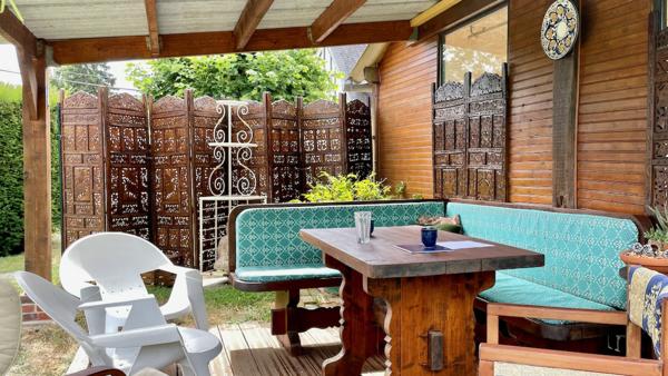 Propriete
                                                                                                                                                                                                                                                                                                                        4 pièce(s)                                                                                                                                                                                                          2 chambre(s)                                                                                                                                                                                                          87  m²