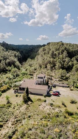 Maison d'architecte écologique 3 chambres 180 m² terrain 1,3 ha piscinable à vendre près Méditerrané