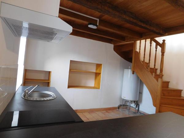 Charmante maison en pierre – Idéale premier achat ou pied-à-terre