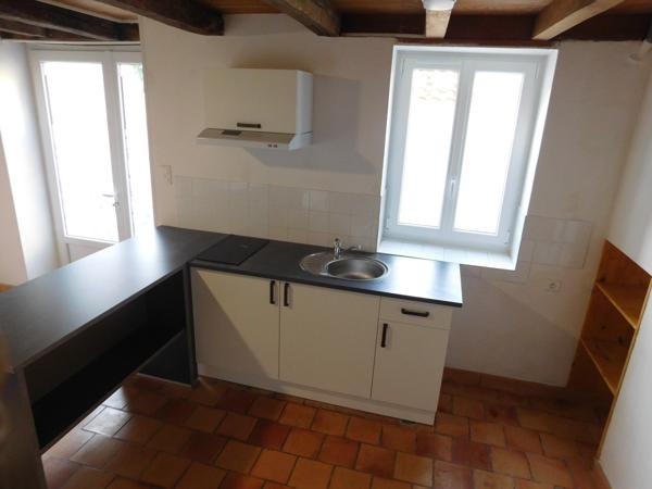 Charmante maison en pierre – Idéale premier achat ou pied-à-terre